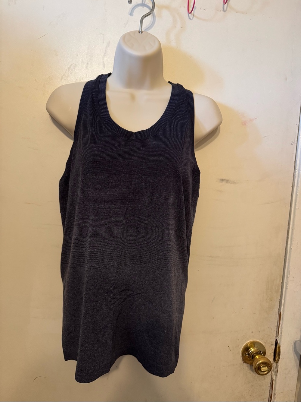 Athleta Black Sleeveless Ribbed Tank Top